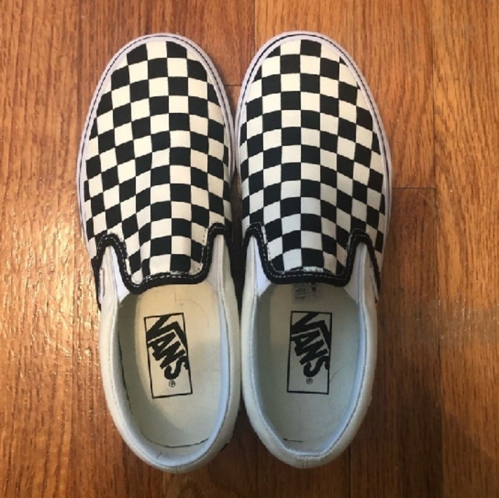 Looking for checkerd slip on Vans $20 or under